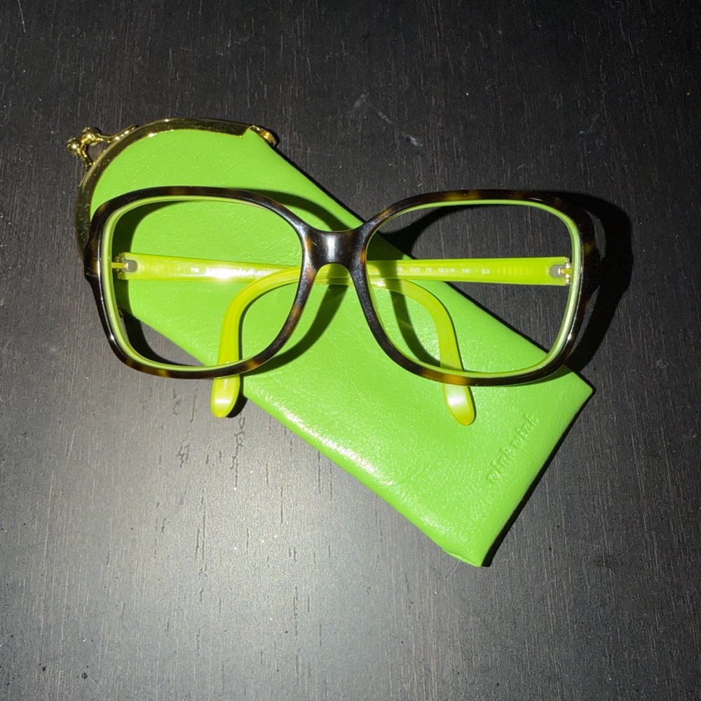 kate spade Tortoise Frame Glasses with Lime Green Case